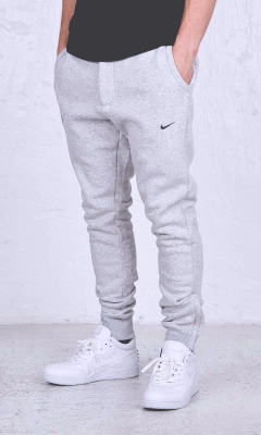 unstablefragments:  Nike AS FCRB Sweat Jogger Pant Buy it @ Nike US | SNS  So many people wear these in my gym So ugly imo