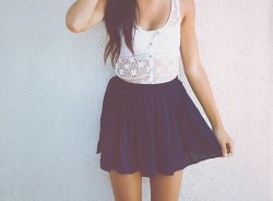theyoungandhipster:  simple yet sooo cute !