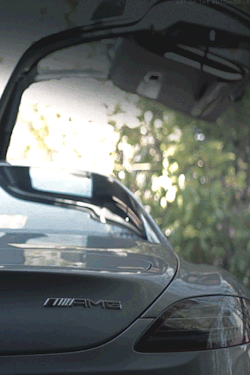 artoftheautomobile:  Mercedes-Benz SLS AMG  Great comeback vehicle