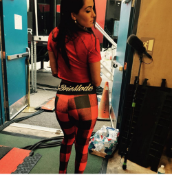 wwedivax:  Brie Bella smoking hot booty in tight leggings. Brie is such a hot Diva! More than Nikki imo. See the thread at the nude WWE Divas forum: http://nudewwedivas.forumcommunity.net/?t=58050177