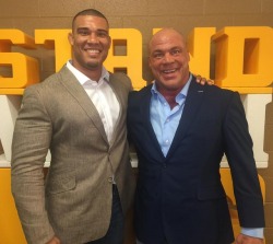 twinkle-toes95:wwe: @therealkurtangle secret is revealed! @jordanwwejj is his son and is now on #Raw! #WWE