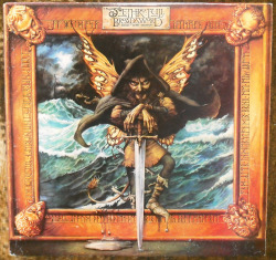 vinylrescue:  Jethro Tull - The Broadsword And The Beast