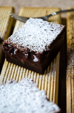 confectionerybliss:  Chocolate Magic Custard Cake | Give Recipe