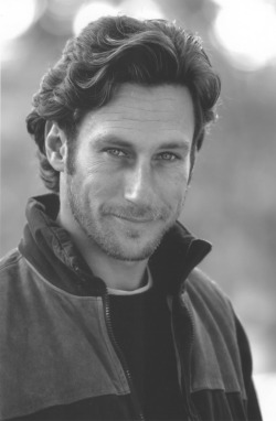 gokuma:  dragonreiko26:  arielpax:  GUESS WHO THIS BEAUTIFUL MAN IS. GO AHEAD. GUESS. Hint: Stuntman for Hollywood Still nothing? CLAY CULLEN. PETER CULLEN’S SON. you’re welcome  sexy and handsome just like his dad and his totaly looks like his dad