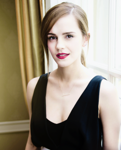 ewatsondaily:  Emma Watson at the “Noah”