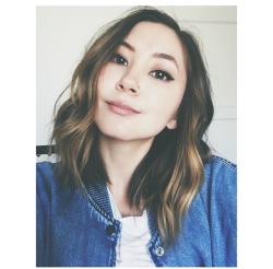 ladylulustyle:  reggaeairhorn:  so-glad-were-neighbors:  I get that everyone is on that Ruby Rose hype train, but I’d like to take this moment to appreciate this biracial beauty Kimiko Glenn! *heart eyes emoji*  I never see her on my dash why yall so