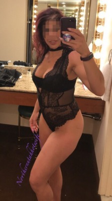 northernutahhotwife:  Getting ready to go get naughty in Vegas! Thinking about The Studio or Deva Vu on Industrial.  Good lord!