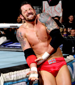 rwfan11:  Wade Barrett- bulging and looking sexy, even while in pain ….and your package is killing me, Mr. Barrett! …and that’s good news! :-)
