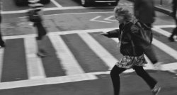 lizaattwood:  “That period in your 20s where you’re necessarily having to separate yourself from a kind of romantic idea of yourself.”  Frances Ha (2012) dir. Noah Baumbach