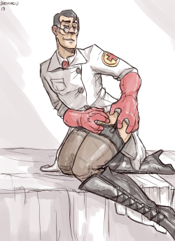 annalaatikko:  daskingu:  Surprise, more of this. Heavy’s gonna tear them tights off with his teeth and see if those boots will go behind Medic’s ears.   My oh my. 