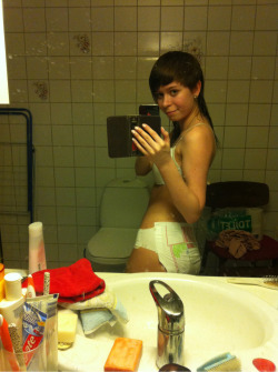 myabdllife:  Hi everybody. I’ve got the period again and then I have a good reason to wear diapers. I love it, and it feels so good and soft! But I hate to take pictures of me from the mirror. I have to if I want good photos of my butt. Have a nice