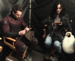 imhereformarvel:Krysten Ritter teaching Charlie Cox to knit while in full Defenders gear. My life is complete.