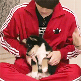 namusoos-blog:  woohyun + puppies 