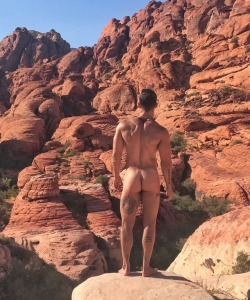 naked-bum-in-the-sun:  All current loyal followers - &amp; all new followers - connect with naked-bum-in-the-sun on twitter @bumnaked before tumblr de-activate this account on 17/12/2018