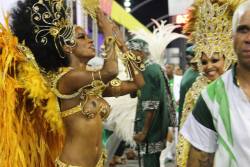 Brazilian woman at a 2016 carnival. Via Liga Carnaval LP.   