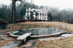 shitjimmyshoots:  Abandoned Plantation Estate  Virginia (2014) Jimmy O’Donnell 