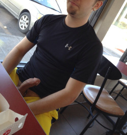 nakedpublicfun:  I’d love to have dinner with him