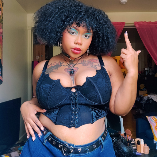 afatblackfairy:  If you fat take up space. If you fat show ya self off. If you got a little jiggle on them thighs, wear short shorts and let them jiggle some more. If you got a belly rock a crop top. Got a double chin, hold your head high and show it