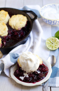 do-not-touch-my-food:  Blackberry Lime Cobbler