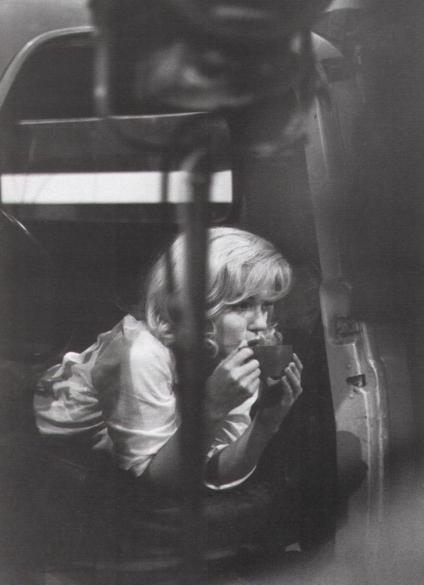 retrospex:  Marilyn on the set of The Misfits, 1960.  MM having coffee