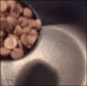 mommypage:  amamaandhercaterpillar:  mommaandherlilfox:  k-lionheart:  4gifs:  S’mores dip. [video]  Are you trying to seduce me because it’s working  omg natalie we must make this the next time we have a sleepover…  I need this in and around my