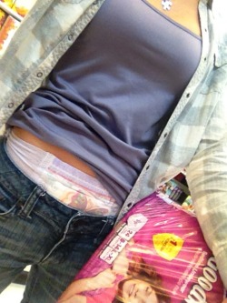 lilglorygurl:  Daddy sent me shopping today. Low rise jeans and diaped. 