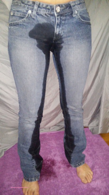 Porn Pics lovemywetjeans:  Soooo sexy   Check out my