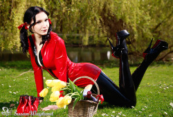 susanwayland:  Who is up for a new latex ‪cosplay‬ gallery and a little lady in red? Susan Wayland Club proudly presents: ‘Red Riding Hood’ ENJOY!
