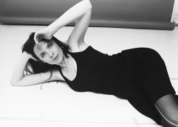 dianekeatonfan:   Diane Keaton, at 29, on the studio floor, Los Angeles 1975.Photographed by Norman Seeff. 