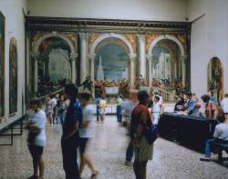 blue-voids:  Thomas Struth - Galleria dell’Accademia I, Venice, 1992 