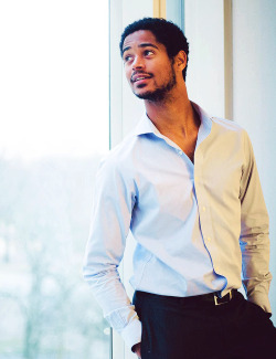 dailyalfredenoch: on his first ‘role’: “I performed a sonnet as part of the Sonnet Walk on Shakespeare’s birthday. I think I was about 7 or 8 and I rehearsed that with my dad. He stood on a wall and everyone was gathered around him and I came
