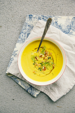 crazy-cook:  Leek, Fennel, Apple, and Walnut Soup with Turmeric