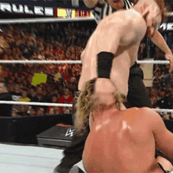 omgsheamus:  suffocateinmyass:  Sheamus should make stinkface as his signature move  Wow, never seen that view!