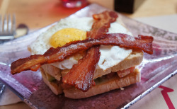 Foodophiles:  Bacon &Amp;Amp; Egg Breakfast Sandwich 