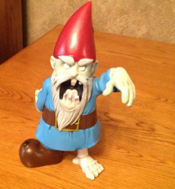I BOUGHT A ZOMBIE GARDEN GNOME TODAY!