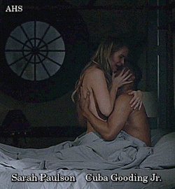 la-bruja-de-guapxs:  American Horror Story 6x01  Cuba Gooding Jr. &amp; Sarah Paulson  