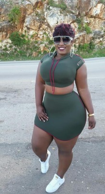 voluptuouscafe: Todays hottie.It’s not about the perfect shape, your shape is perfect for you. #bbw #thick #curvy #voluptuous #swinger Rock your curves @VoluptuousCafe http://www.voluptuouscafe.org
