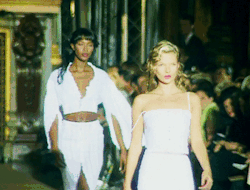 thiccho:  cremeblush:  Naomi Campbell &amp; Kate Moss opening Chloé Spring 1998   look @ naomi bringing it at the back while kate moss block ha like a glowing puddle of mayonnaise 