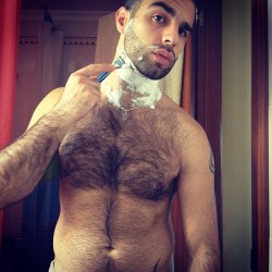 scruffyjizzmonkey:  dad4daddy:  male-shaving-art:   ”@aroldan87“  (Almog Gabay)  Those lips.  Fuck.  (via TumbleOn) 