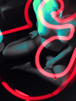 onrepeattttt: Submission time! Thanks to the sexy anonymous girl who submitted the photo!  Follow http://onrepeattttt.tumblr.com/tagged/neon for regular doses of neon girls and follow me at Facebook: https://www.facebook.com/onrepeatstudio Want a