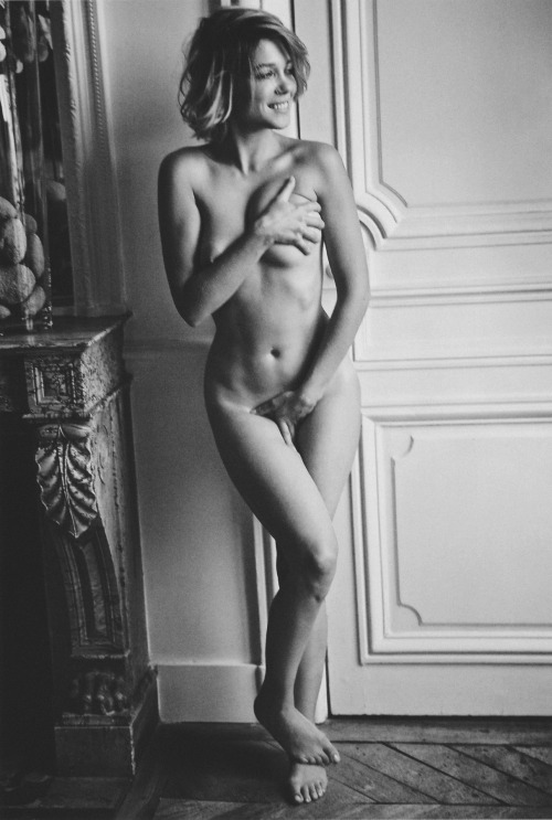 Porn photo Léa Seydoux by Mario Sorrenti