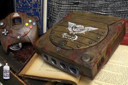 pixalry:  Custom “Skies of Arcadia” Sega Dreamcast - Created by Vadu Amka Check out more about the artist’s process on Youtube. You can also see more of Vadu’s work here.  That&rsquo;s pretty.