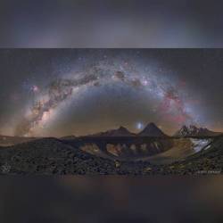 Milky Way over Chilean Volcanoes #nasa #apod #milkyway #galaxy #stars #gas #dust #centralband #largemagellaniccloud #volcano #volcanoes #atacamadesert #chile #universe #interstellar #intergalactic  #space #science #astronomy
