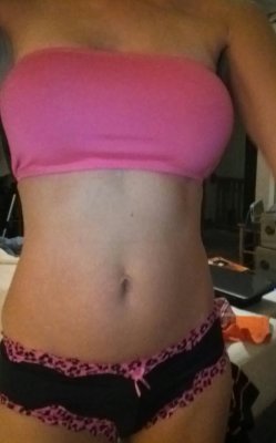 LilMissTrouble shows off her beautiful torso