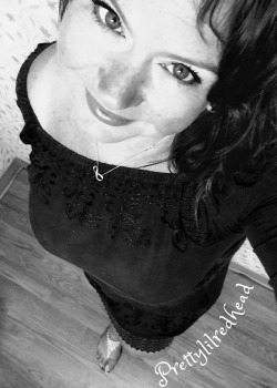 prettylilredhead: higaboom:   mischievouschivette:   New dress for your Black and White Wednesday theme,  gorgeous @mischievouschivette.  I’m a sucker for off-the-shoulder 😊 Thank you for hosting this theme day… it’s one of my favs 😀😘 Hope