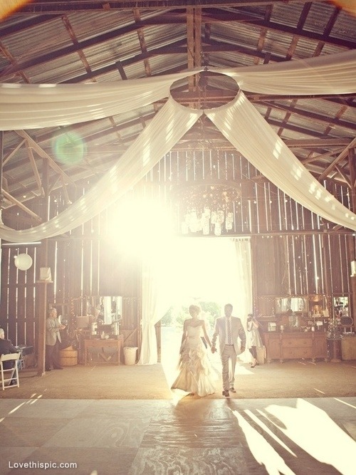 waterbaby79:  Rusting wedding  I don&rsquo;t need a big glamorous wedding. Sweet,