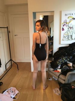 nophotoshedcelebpics:Emma Watson photos leaked