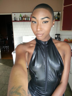 whitegirlsaintshit:  titytwochainz:  milliondollarnigga:  shego:  electrodaggers:  jxnchuriki:  Have you ever had a ton of selfies that seem a bit repetitive but you like them all and cant decide which ones to post?  Would you like to know a solution
