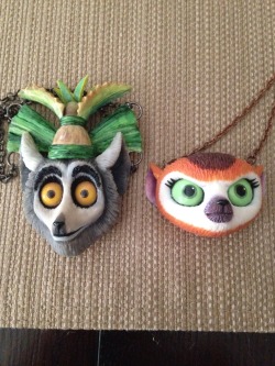 lemurslovethelemurladies:  junglethedrox:  King Julien and Clover came in the mail today!!! I finally have all 4 of my lemur babies! Made by WarmRainArt of etsy.  I have never been more jealous in my life!!! These are gorg!!!