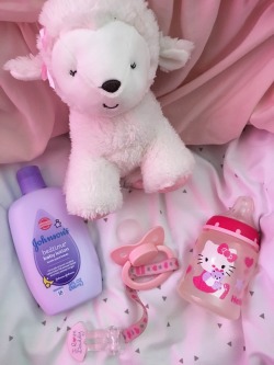 nursery-princess:  Baby bedtime essentials 🌟  18+ only 
